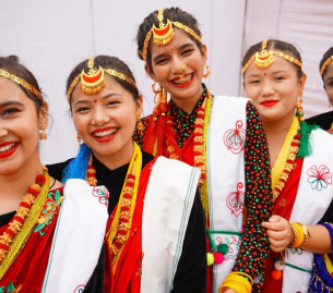 नेपालमा वंशावलीलाई विशेष महत्व दिइन्छ, र सामाजिक स्थिति बुझ्न सहयोग गर्दछ।